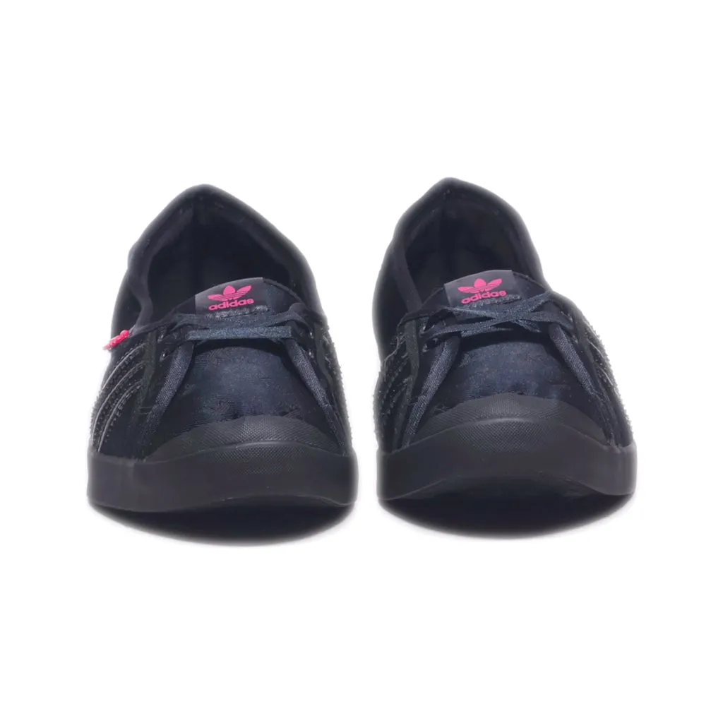Adidas Low-Top Sneakers Fabric Black Colour For Women