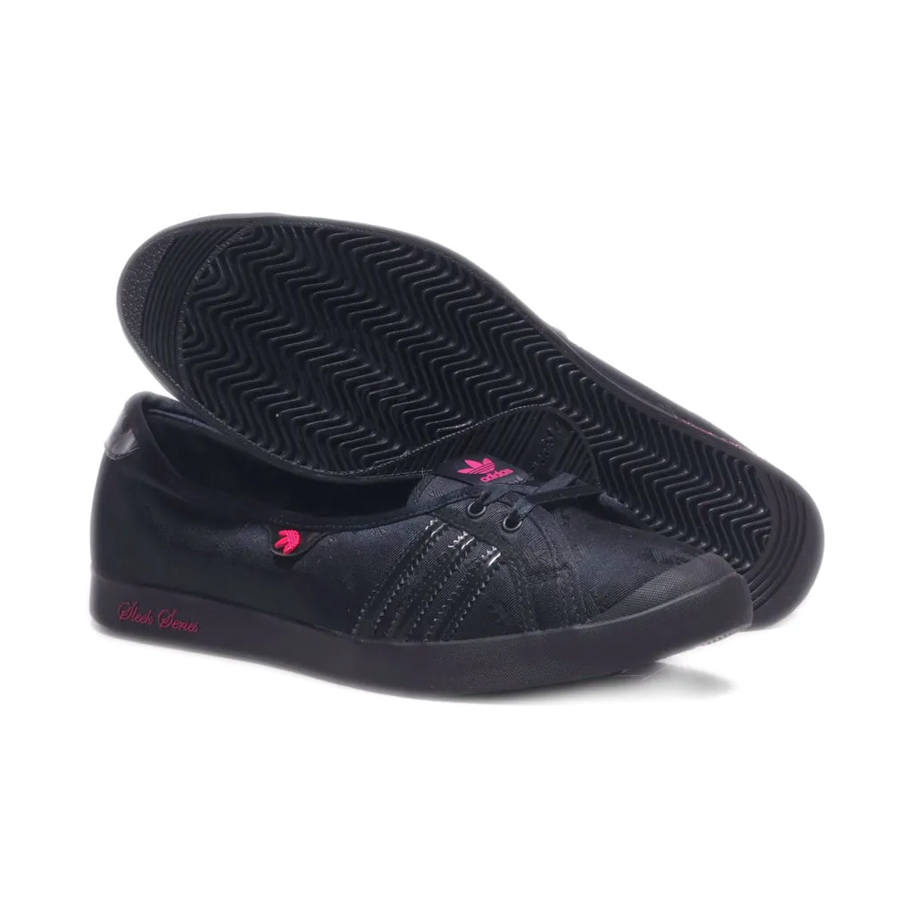 Adidas Low-Top Sneakers Fabric Black Colour For Women