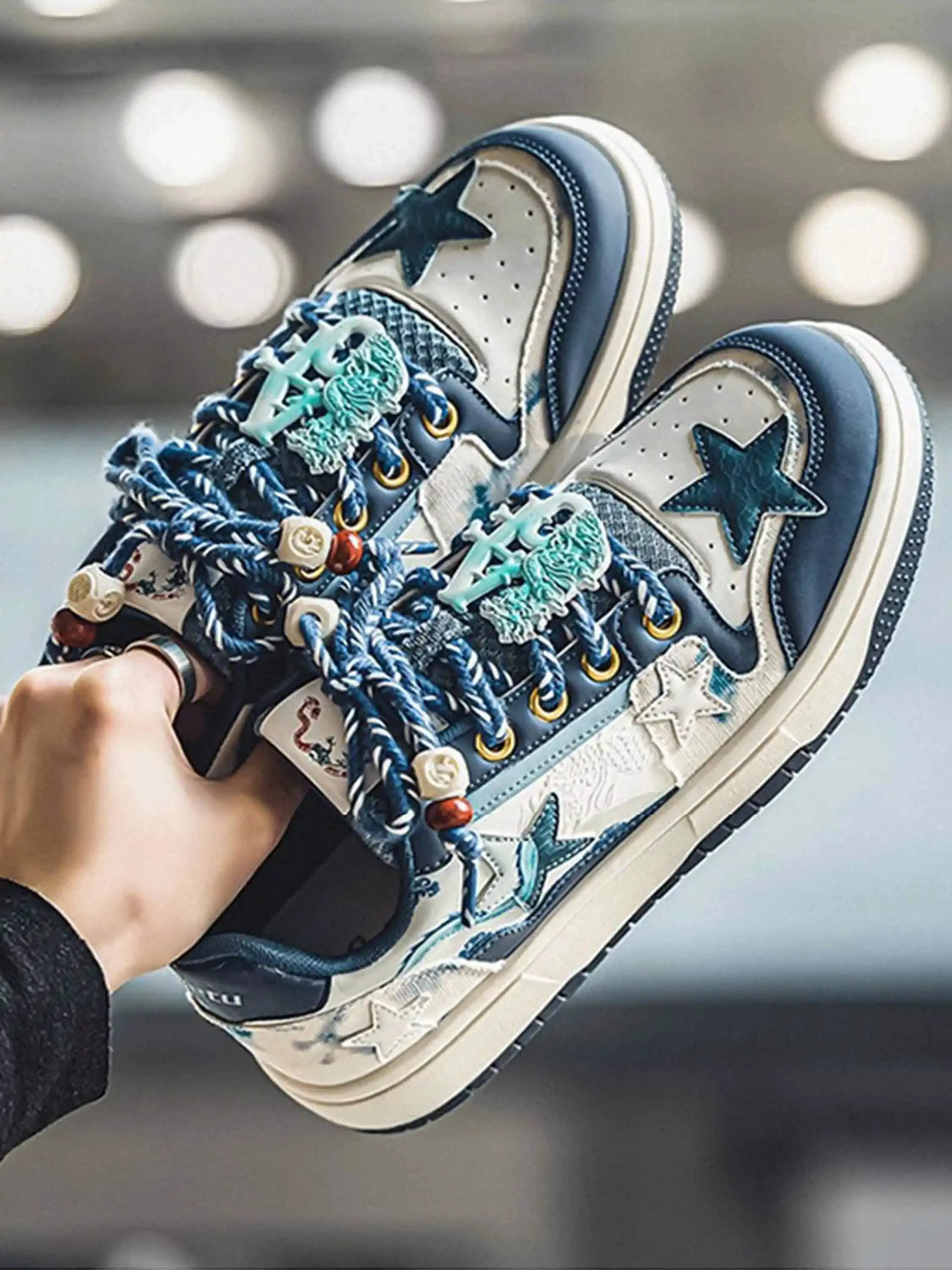 Disguisen Limited Edition Star Versatile Sneakers