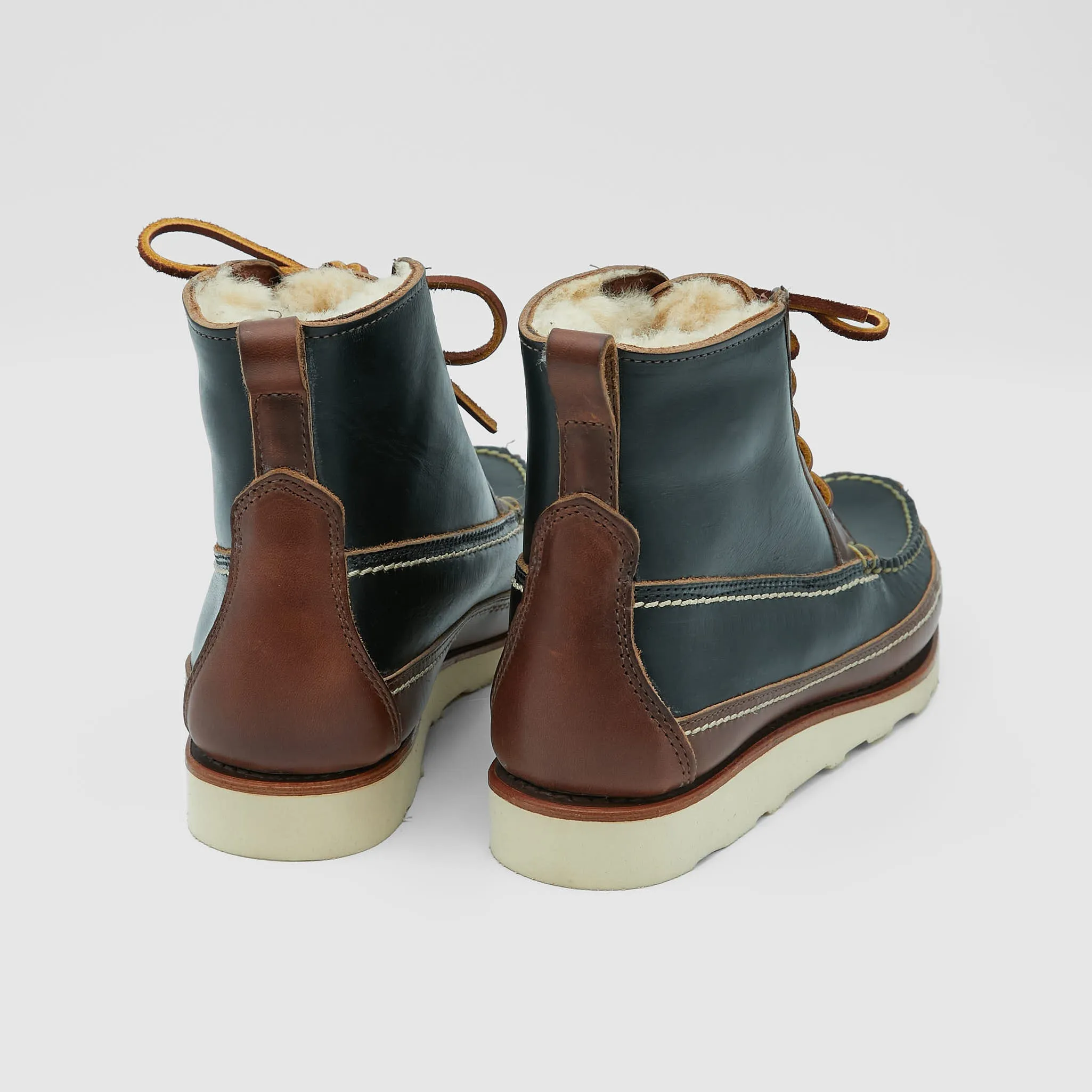 Eastland Shoe Corp. Berwick- Shearling Moc Toe Boot