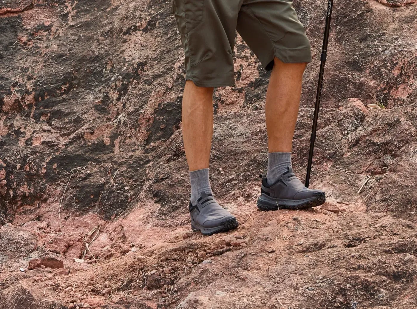 FitVille Men's Low-Top LugMax Outdoor Slip-On V3