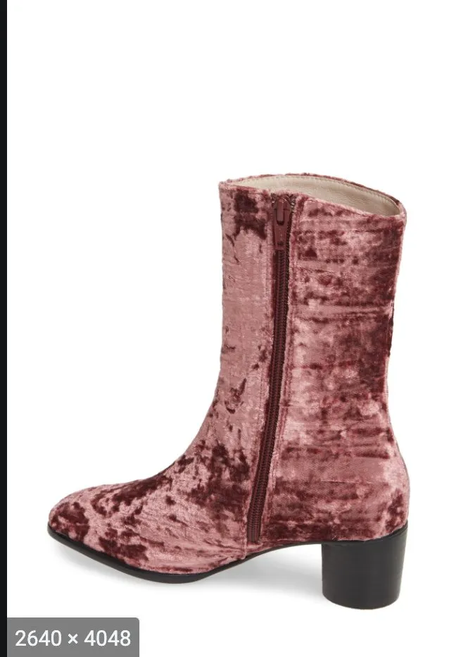 INTENTIONALLY BLANK HYPE BOOT