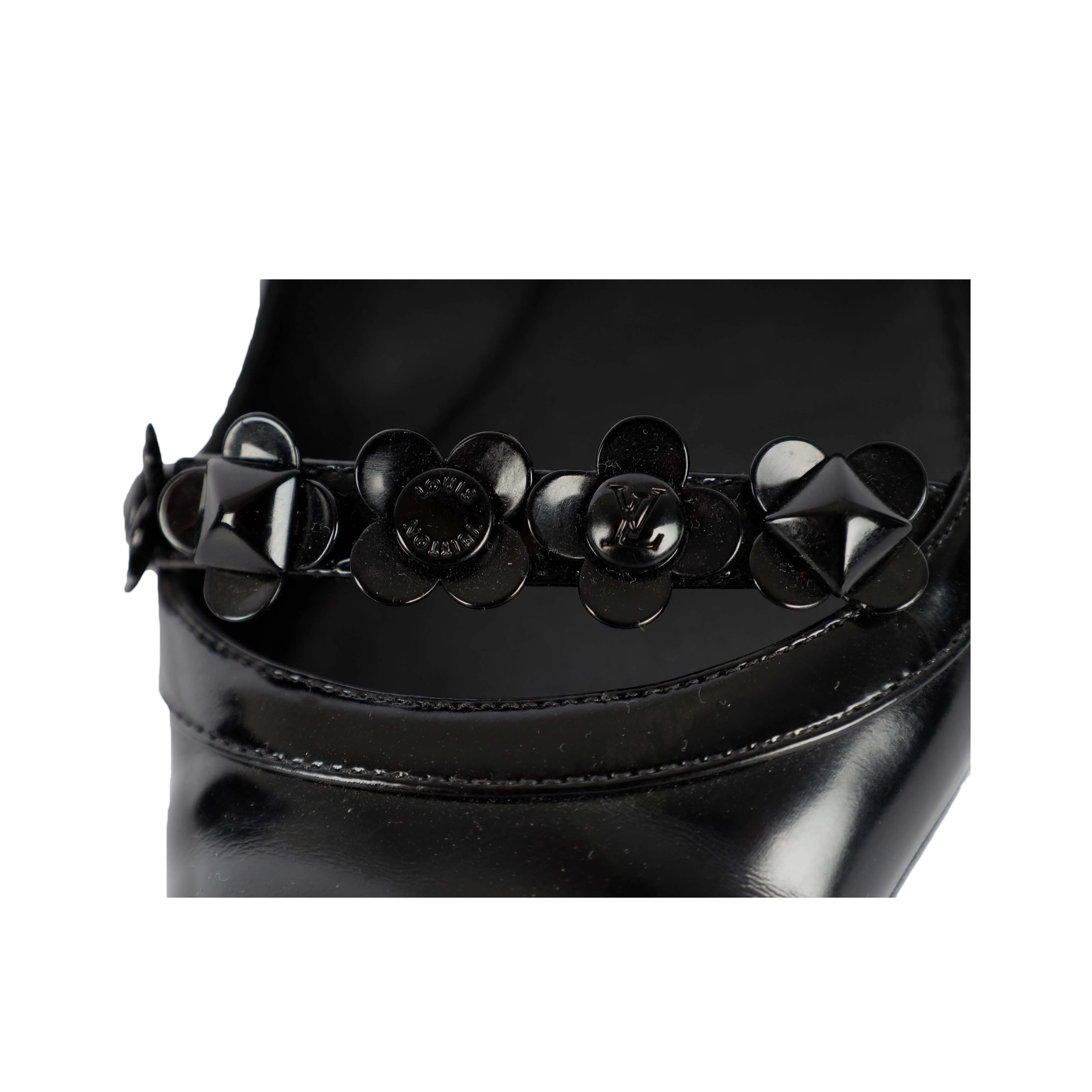 Louis Vuitton Black Fleur Pointed Toe Flat
