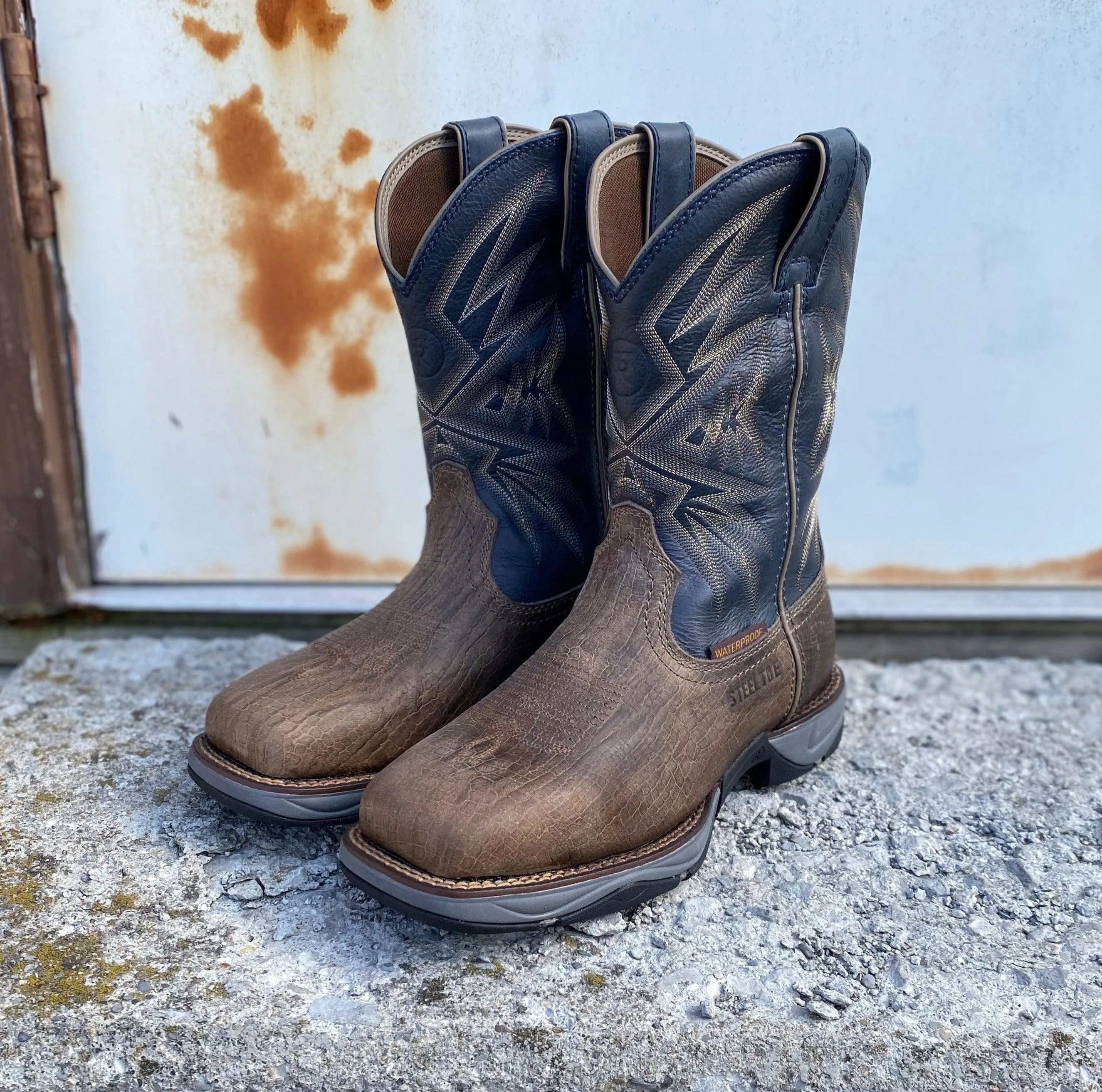Tony Lama Men's Bartlett Steel Toe Waterproof Work Boots RR3361