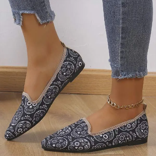 Women's Pointed Toe Shallow Mouth Skull Head Flat Shoes 13423018C