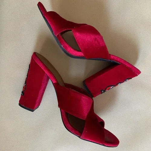Zoom Block Heels